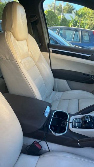 Porsche Cayenne 2012