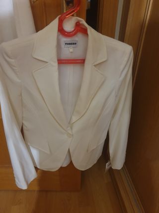 TRAJE BLANCO DE CHAQUETA