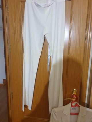 TRAJE BLANCO DE CHAQUETA