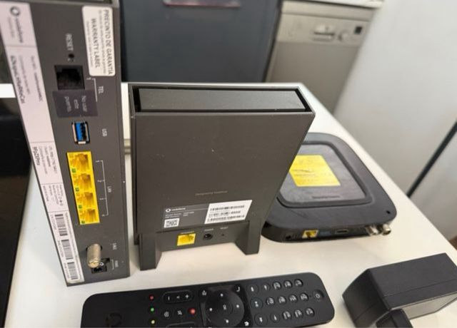 Vodafone Router + Decodificador