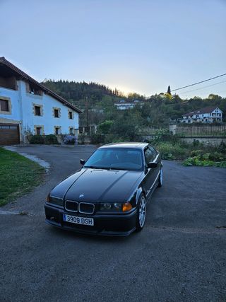BMW e36 325i coupe con techo