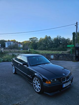 BMW e36 325i coupe con techo