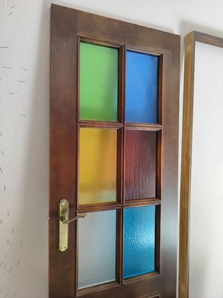 Puerta madera vitral 6 colores