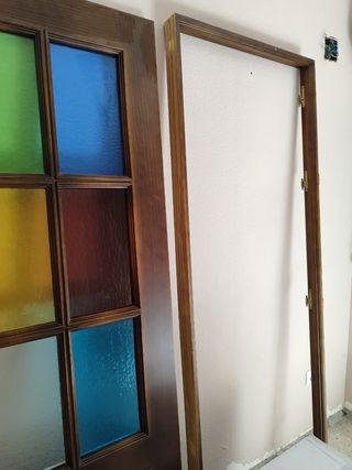 Puerta madera vitral 6 colores