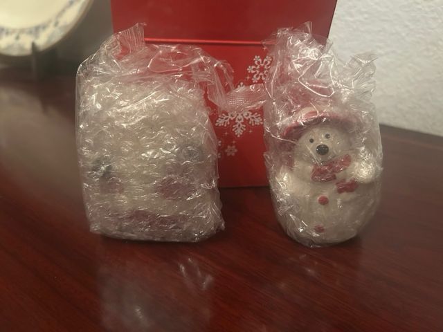 Salero y pimentero Papa Noel y muñeco de nieve.