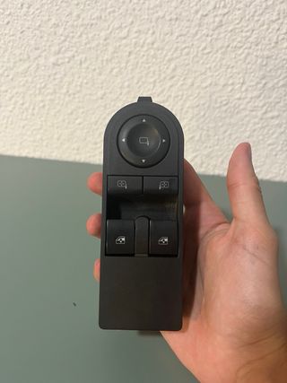Interruptor elevalunas Opel Astra H
