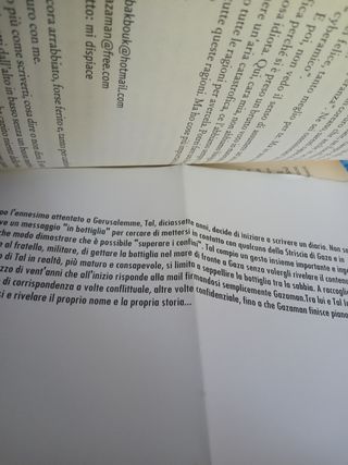 Una bottiglia nel mare di Gaza - Romanzo