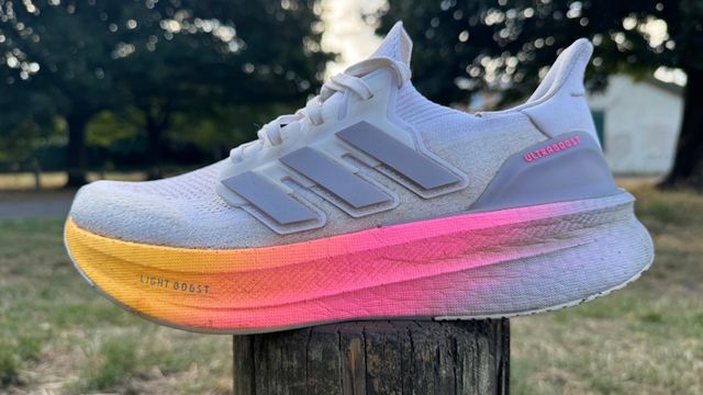 Adidas Ultraboost 5 amarillas