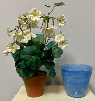 LOTE DE 2 GERANIOS ARTIFICIALES EN MACETAS