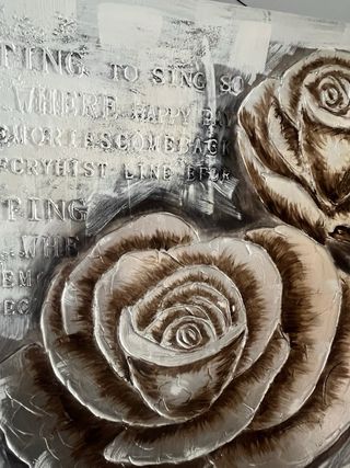 Cuadro relieve marrón y plata