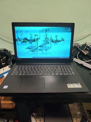 Lenovo Ideapad 330 - Windows 10