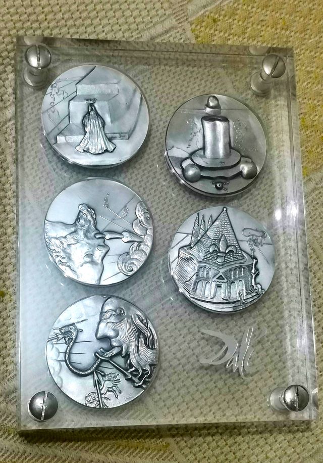 Medallas Dalí: Los 10 Mandamientos