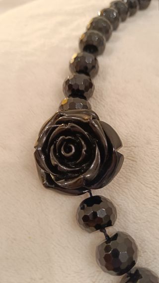 Collar negro perlas & flor