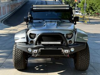 Jeep Wrangler Unlimited 6.4 V8 HEMI 476cv  UNICO