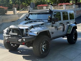 Jeep Wrangler Unlimited 6.4 V8 HEMI 476cv  UNICO