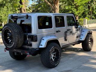 Jeep Wrangler Unlimited 6.4 V8 HEMI 476cv  UNICO