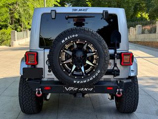 Jeep Wrangler Unlimited 6.4 V8 HEMI 476cv  UNICO