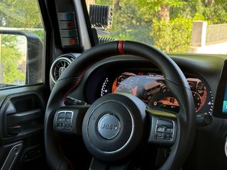 Jeep Wrangler Unlimited 6.4 V8 HEMI 476cv  UNICO