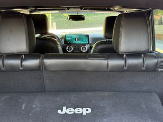 Jeep Wrangler Unlimited 6.4 V8 HEMI 476cv  UNICO