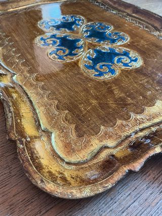 Vassoio legno dorato decorato
