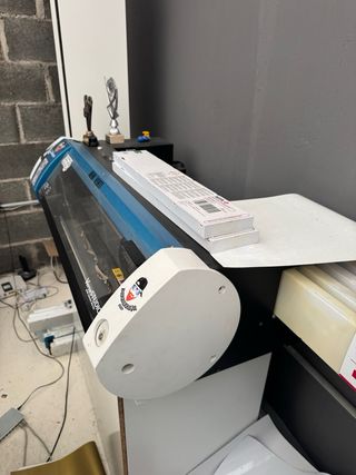 Plotter Roland BN-20 Impresión y Corte
