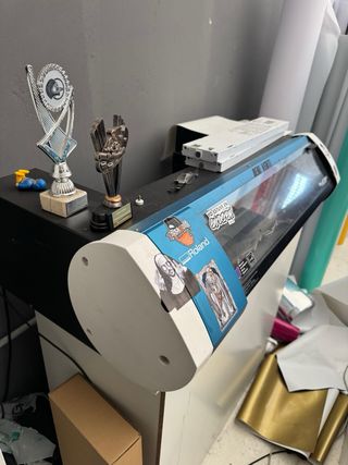 Plotter Roland BN-20 Impresión y Corte