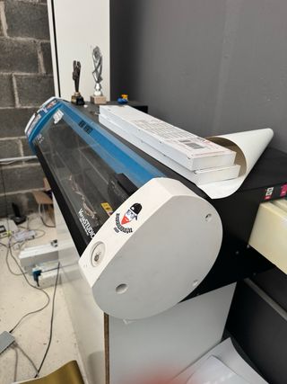 Plotter Roland BN-20 Impresión y Corte