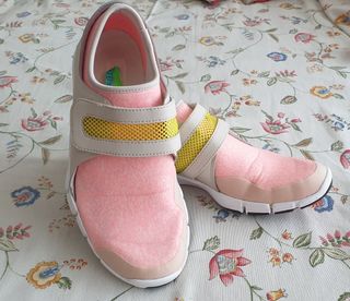 Rebajadas‼️Zapatillas deportivas rosas 