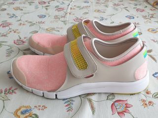 Rebajadas‼️Zapatillas deportivas rosas 