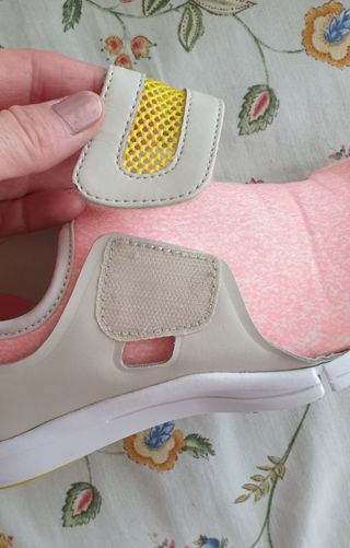 Rebajadas‼️Zapatillas deportivas rosas 