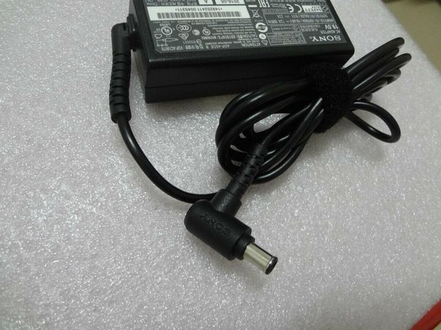 Cargador Sony ADP-45UD 19.5V 2.3A