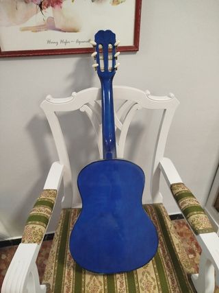 Guitarra clásica Delson azul
