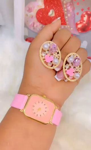 Juego de reloj y joyas azul y dorado