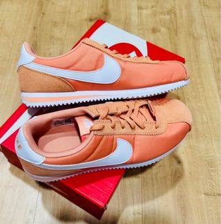 Nike Cortez (GS) Mujer 40 Naranja