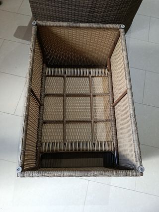 Poltrona e pouf in vimini - beige e marrone