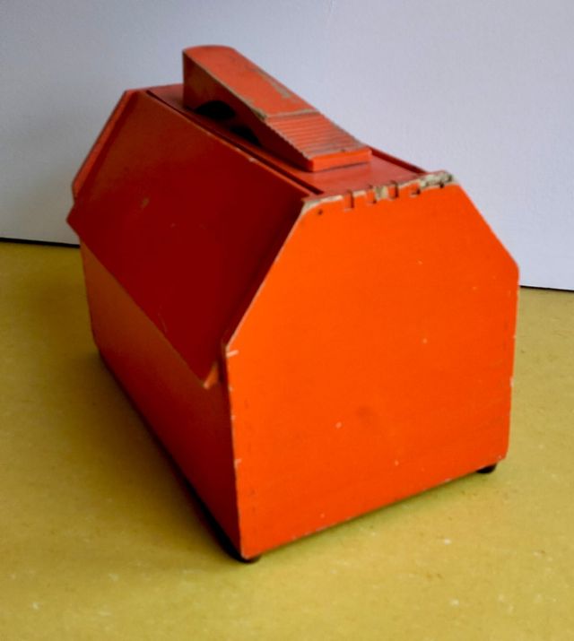 Caja limpiabotas vintage roja