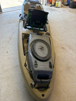 KAYAT NATINE PEDALES. HELICE