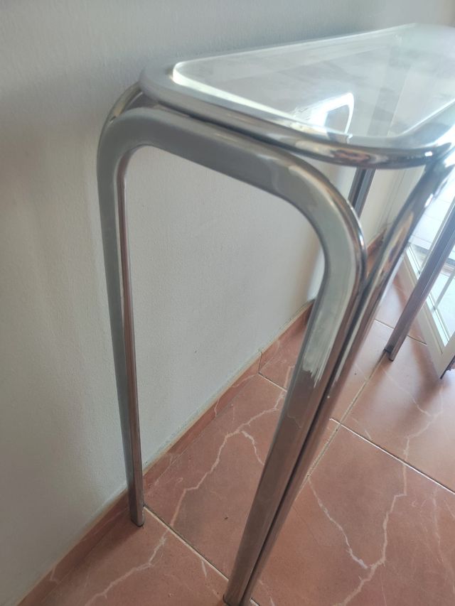 Mesa consola metal y metacrilato