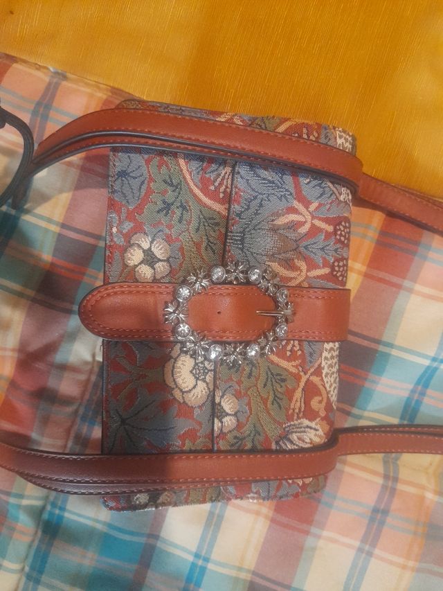 Bolso mochila  elegante marrón multicolor con tela