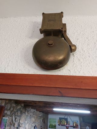 Timbre antiguo de bronce