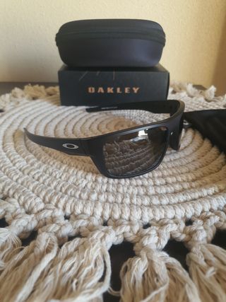 Oakley Drop Point.