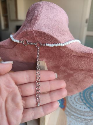 Collar con conchas y piedras