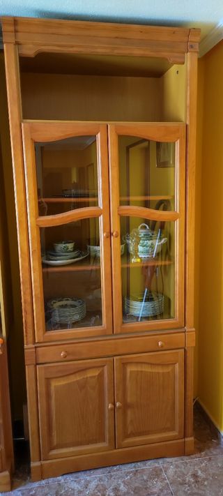 Mueble salón madera - Vitrina