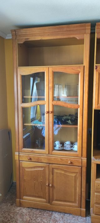 Mueble salón madera - Vitrina