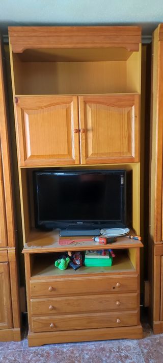 Mueble salón madera - Vitrina