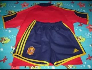 Equipación España Adidas