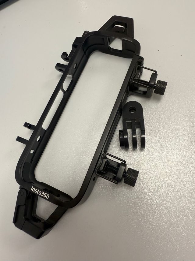 Soporte Insta360 x4- Jaula cámara en las líneas