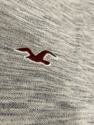 Polo Hollister gris talla S
