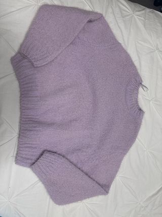 Suéter morado suave