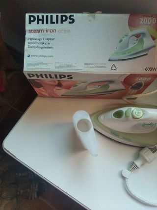 Plancha Philips GC2005 Mistral 1600W sin estrenar